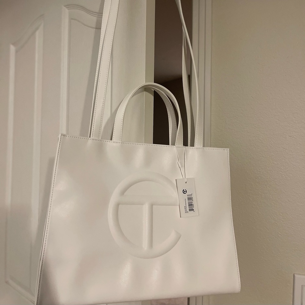 Telfar medium bag - white